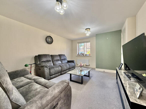 3 bed Town House for sale Image 7