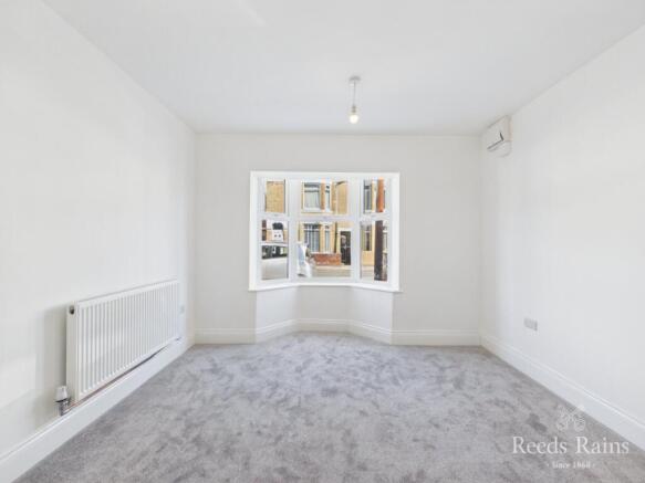 3 bed Semi-Detached to rent Image 11