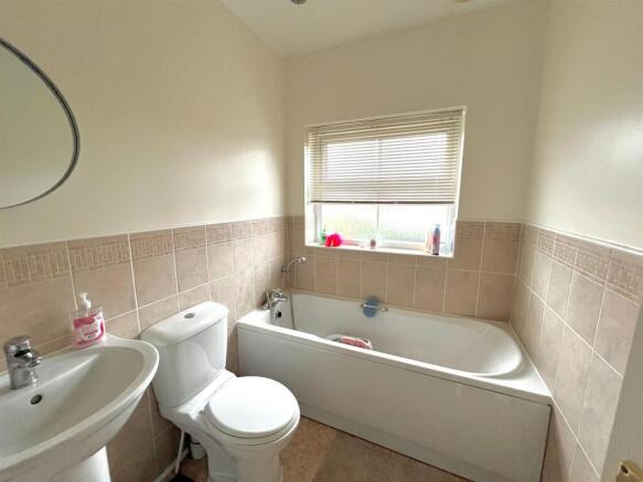 3 bed Detached for sale Image 10