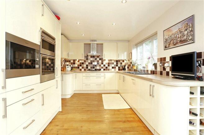 Kitchen/Breakfast Rm