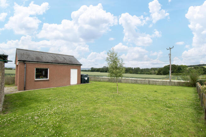 Garage & Garden