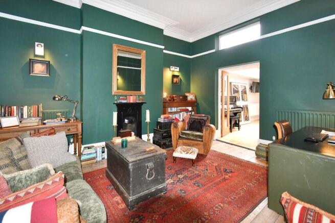 4 bed Terraced for sale Image 4