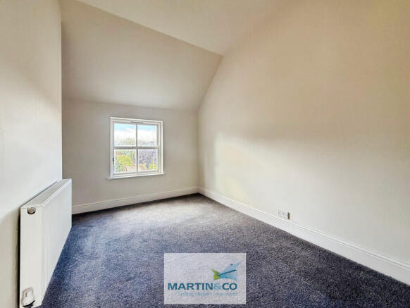 4 bed Detached for sale Image 11