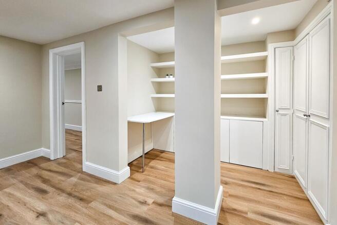 2 bed Ground Flat for sale Image 6