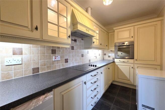 2 bed Apartment for sale Image 7