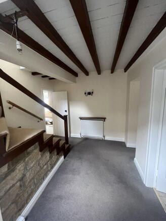 3 bed Detached to rent Image 8
