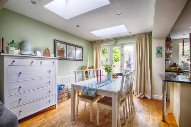 KITCHEN DINING ROOM
