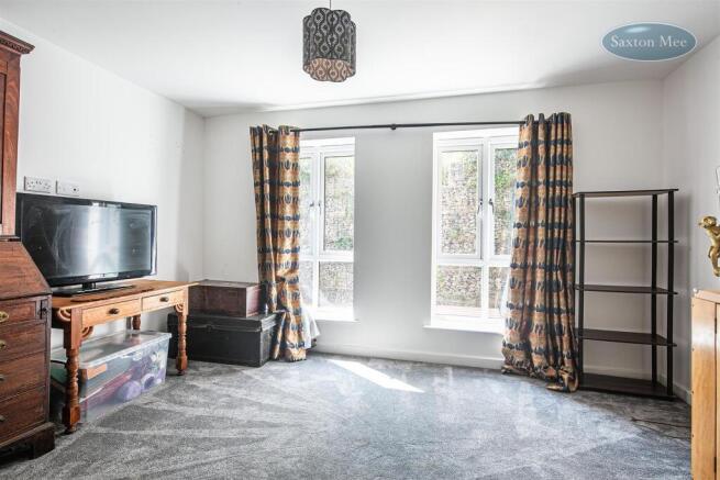 3 bed Town House for sale Image 5