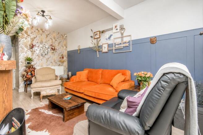 3 bed Terraced for sale Image 9