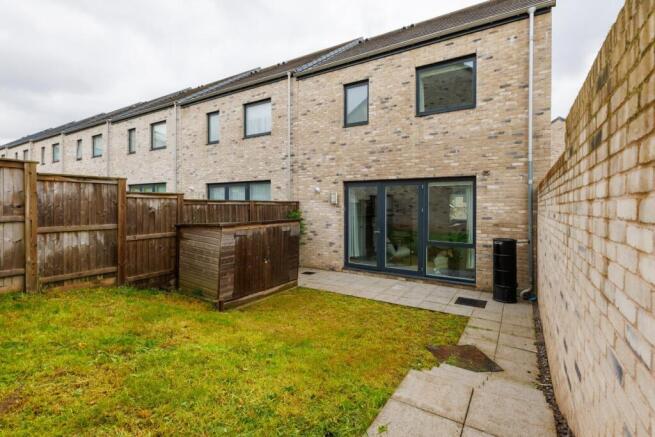 Laurel Way, Southmead photo 4