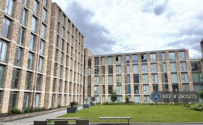 Burlington Square 2b2b 2200per Month