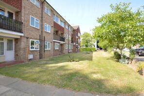 Flat 2, Montpellier Court, St Leonards Road, Windsor SL4 3DQ