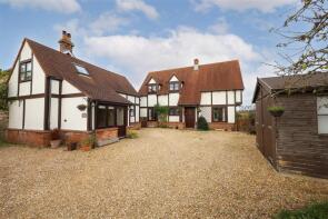Rookmead, Main Road, Yarmouth PO41 0SZ