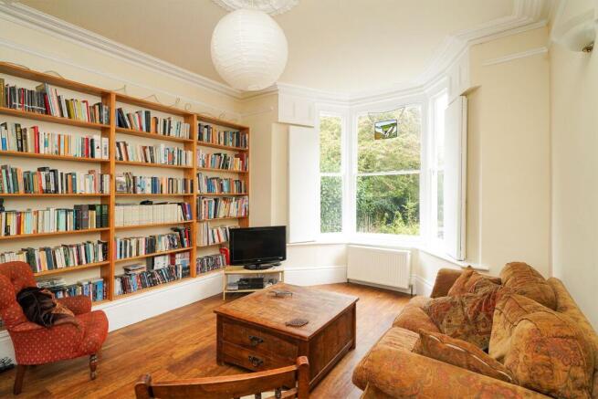 4 bed Detached for sale Image 5