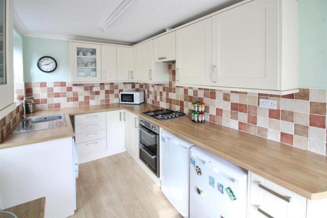 High Ridge Avenue, Rothwell, Leeds photo 3