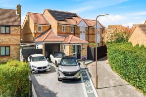 13, Hamilton Lane, Milton Keynes MK3 5LU