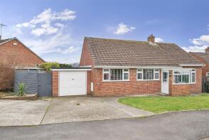 4, Stuart Way, Bridport DT6 4AU