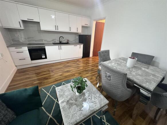Kitchen / Living Room