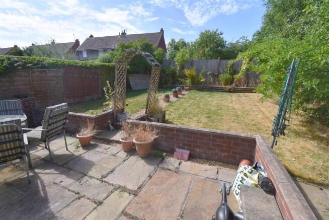 GARDEN.JPG