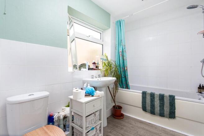 2 bed Terraced for sale Image 8