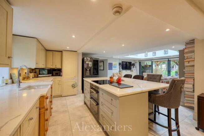 Kitchen / Breakfast