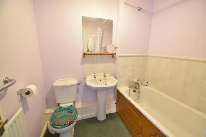 Bathroom.JPG