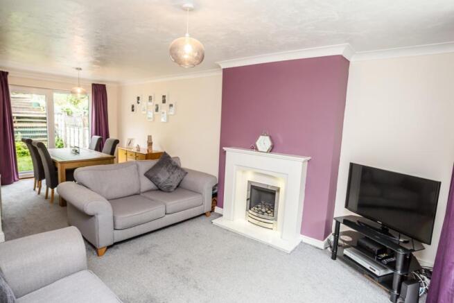 Lounge/Dining Room