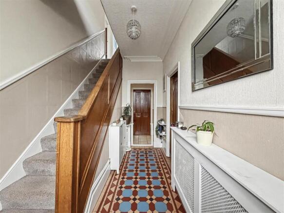 Wells Road, Westfied photo 4
