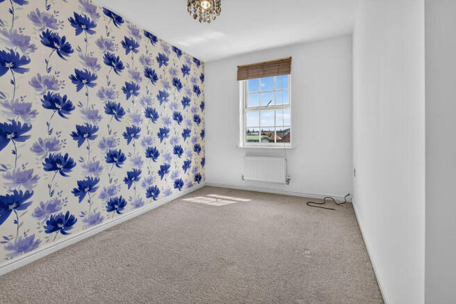 4 bed Town House for sale Image 12