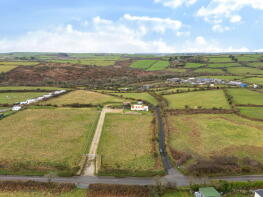 Rosevean, Halvasso, Penryn TR10 9BY
