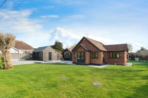 Cuckoos Nest, The Chase, Nevendon, Wickford SS12 9EX