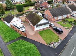 11, Greenways, Penkridge ST19 5HD