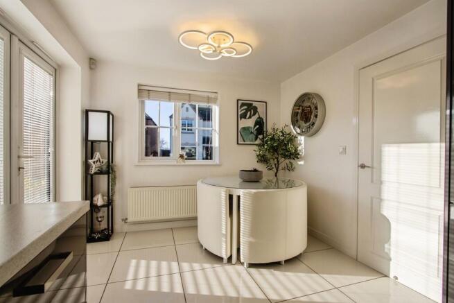 3 bed Detached for sale Image 5