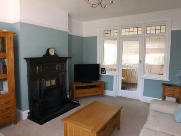 Sitting Room pic 2