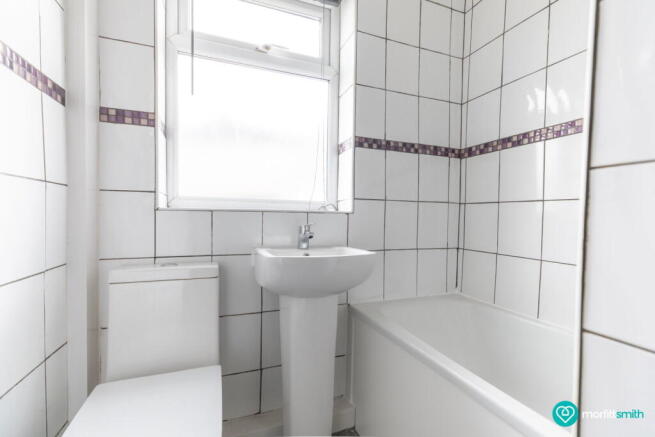 3 bed Terraced to rent Image 8