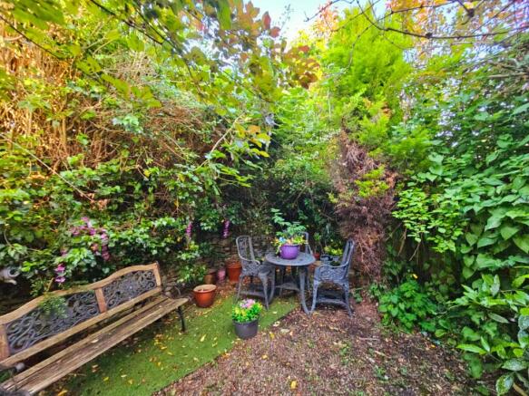 1 bed Cottage for sale Image 11