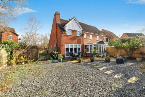 2, Kingfisher Road, Shefford SG17 5YQ