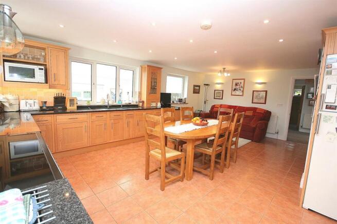 Kitchen Breakfast Room.