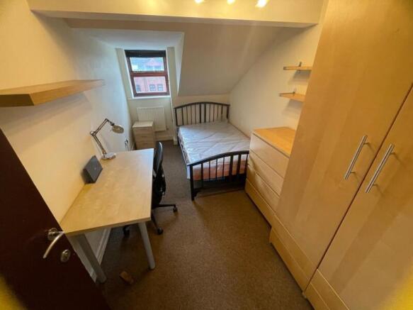 1 bed Flat Share to rent Image 4