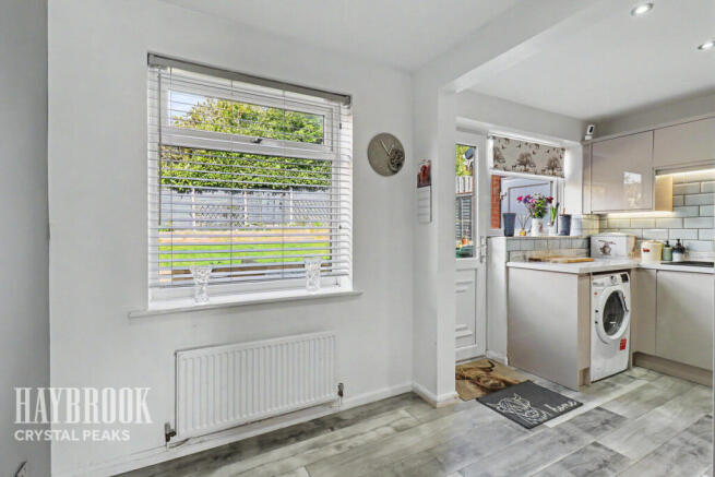 3 bed Detached for sale Image 7