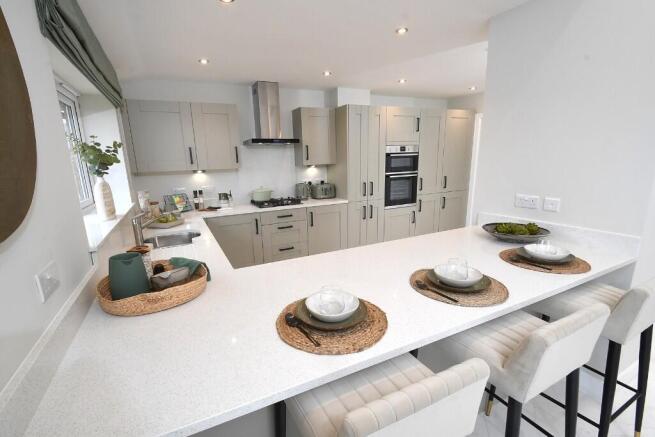 4 bed Detached for sale Image 8