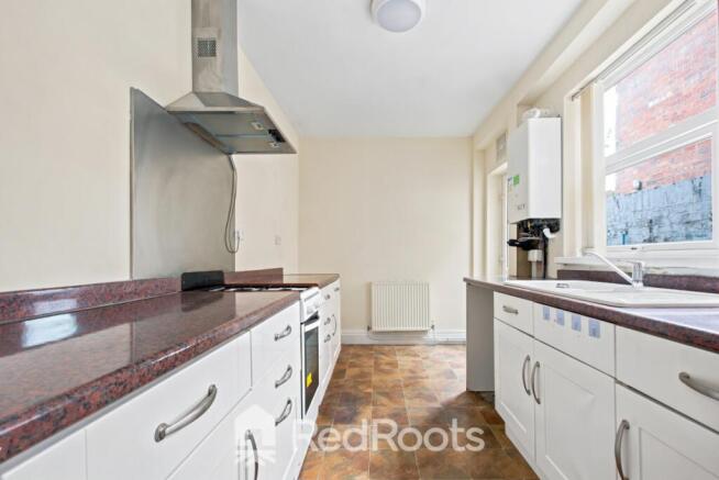 3 bed Terraced for sale Image 9