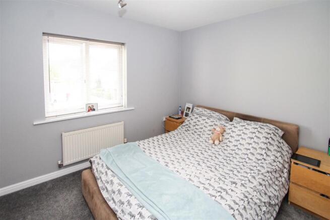 Bedroom 1.JPG