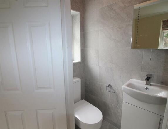 Master En-suite.jpg