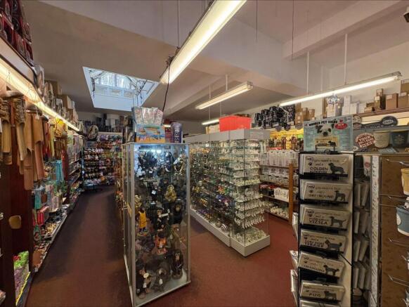 GROUND FLOOR RETAIL