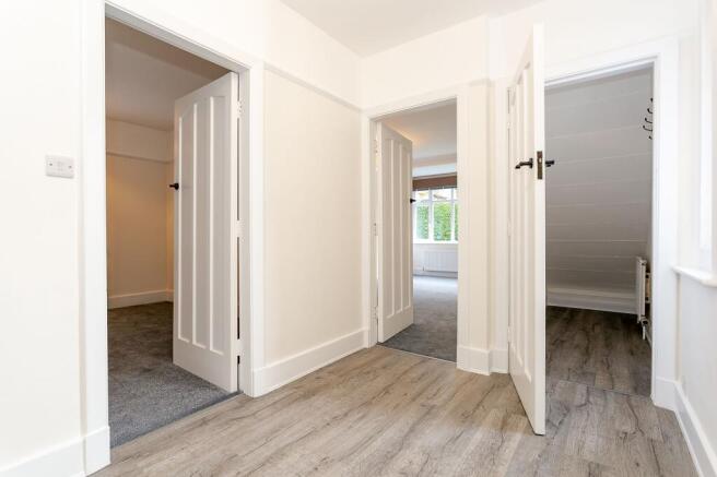 2 bed Flat for sale Image 6