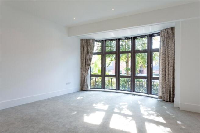 Living/Dining Area