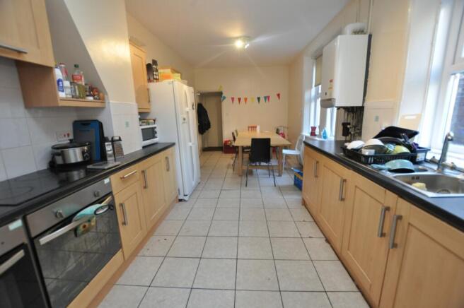 kitchen 1 (Main)