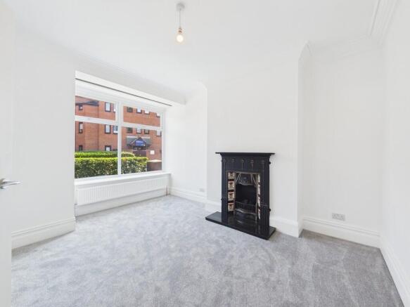 3 bed Semi-Detached for sale Image 6