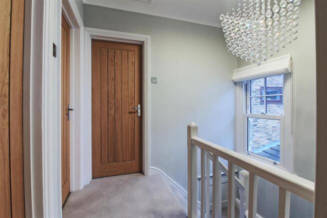FIRST FLOOR LANDING